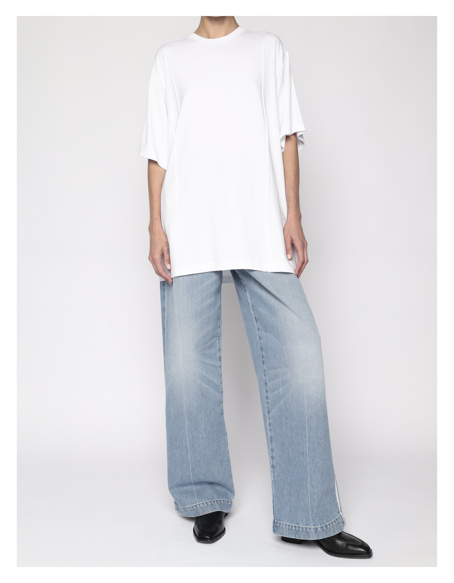 OVERSIZED CREASED TEE
