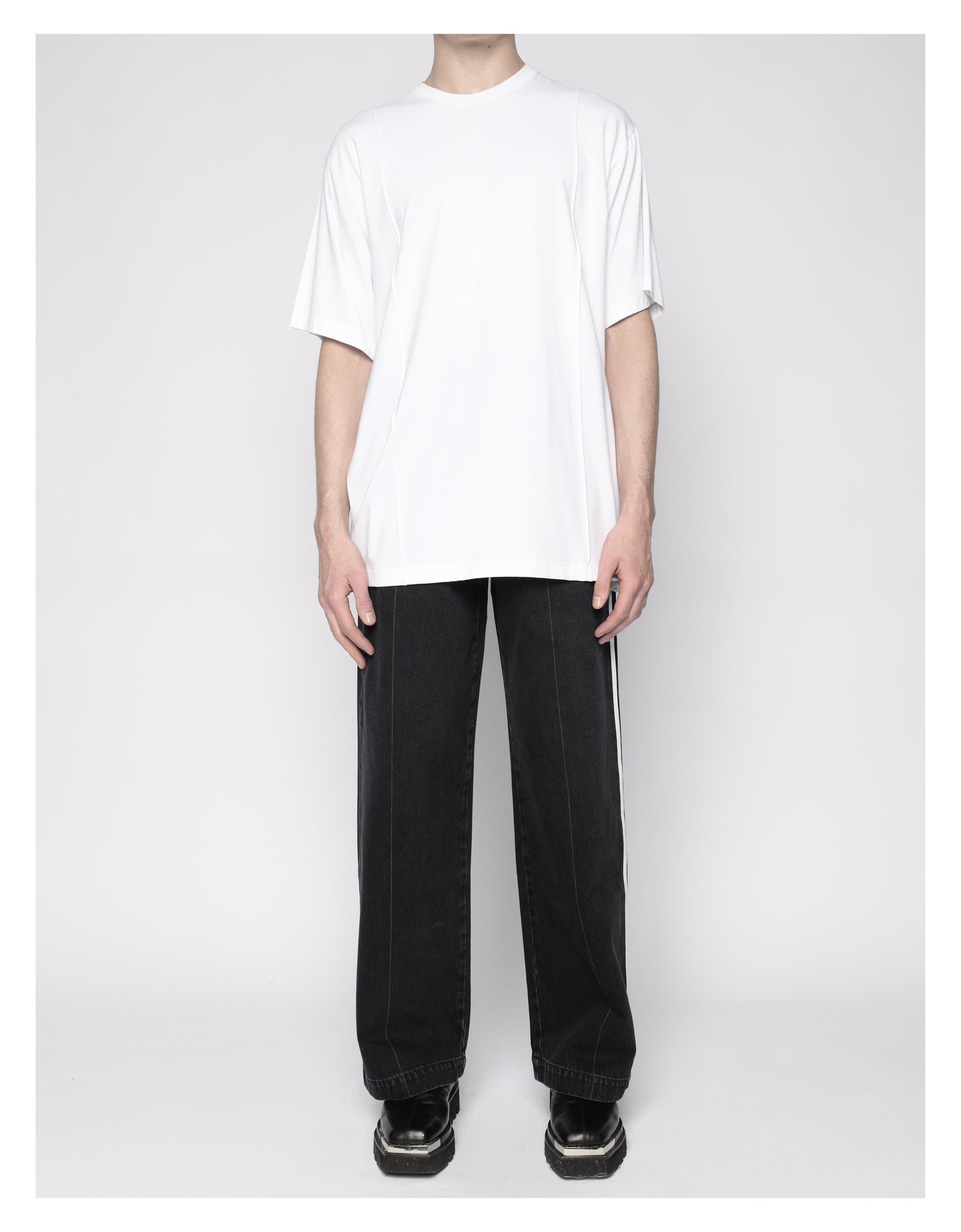 OVERSIZED CREASED TEE