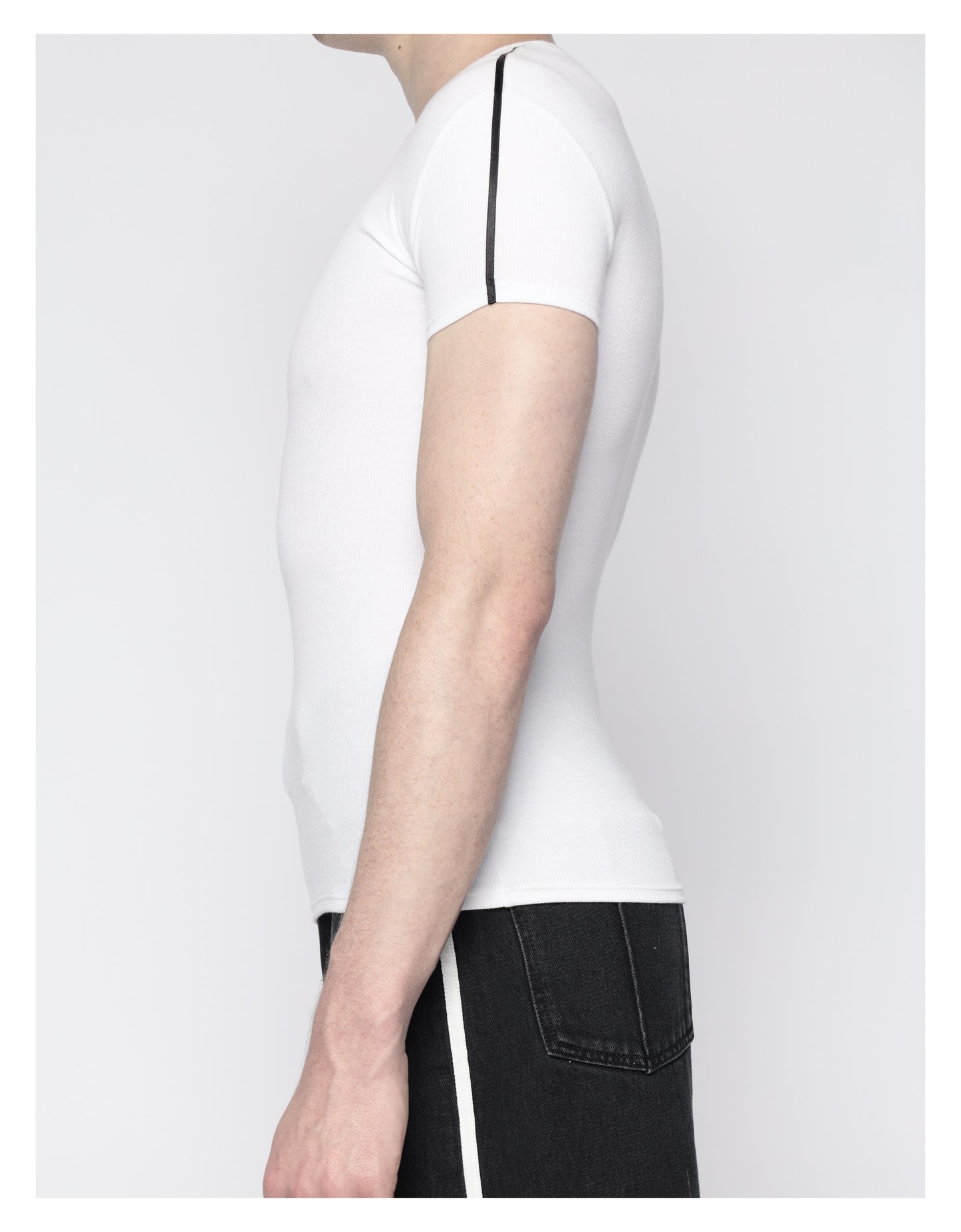 RIBBED T-SHIRT