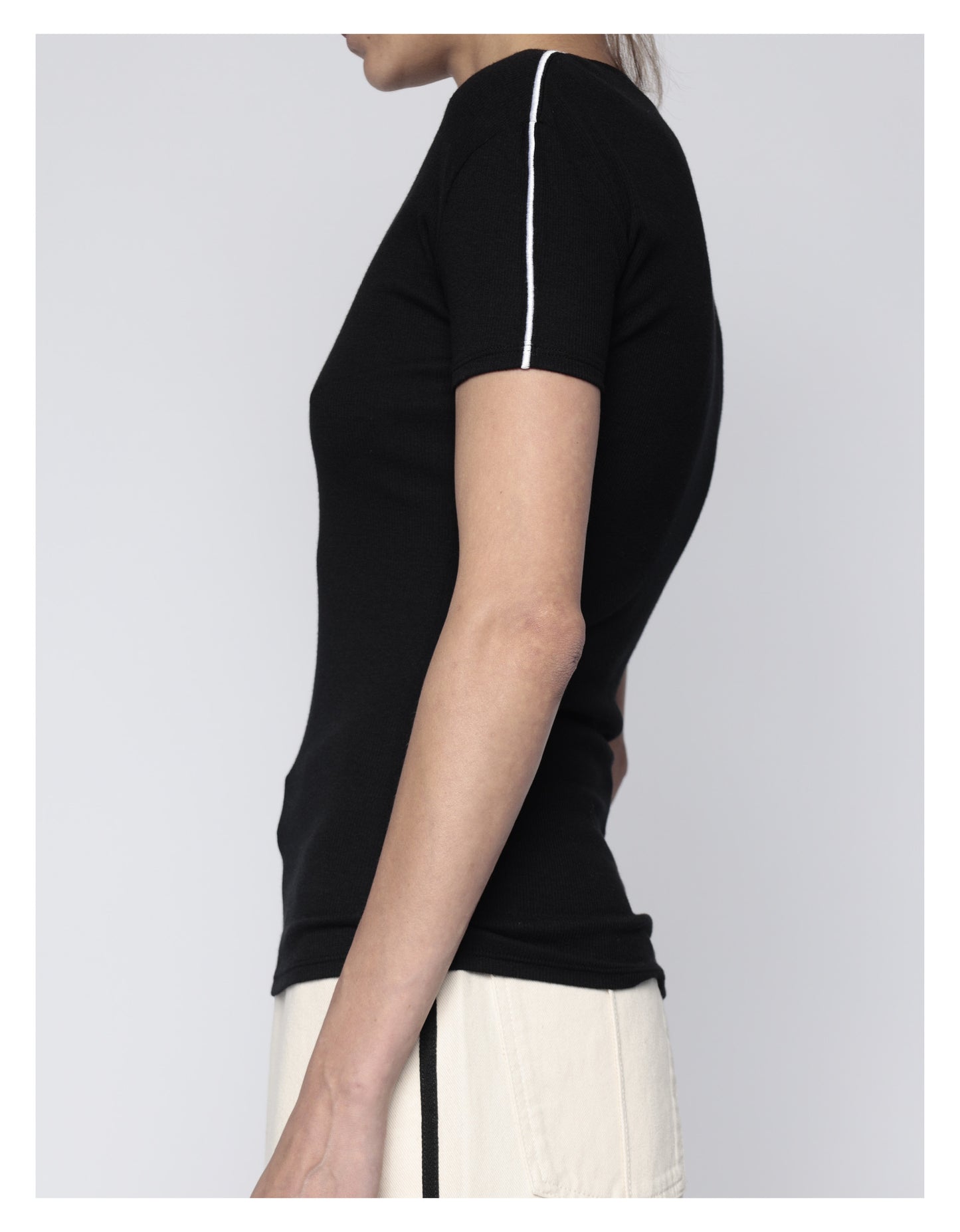 RIBBED T-SHIRT