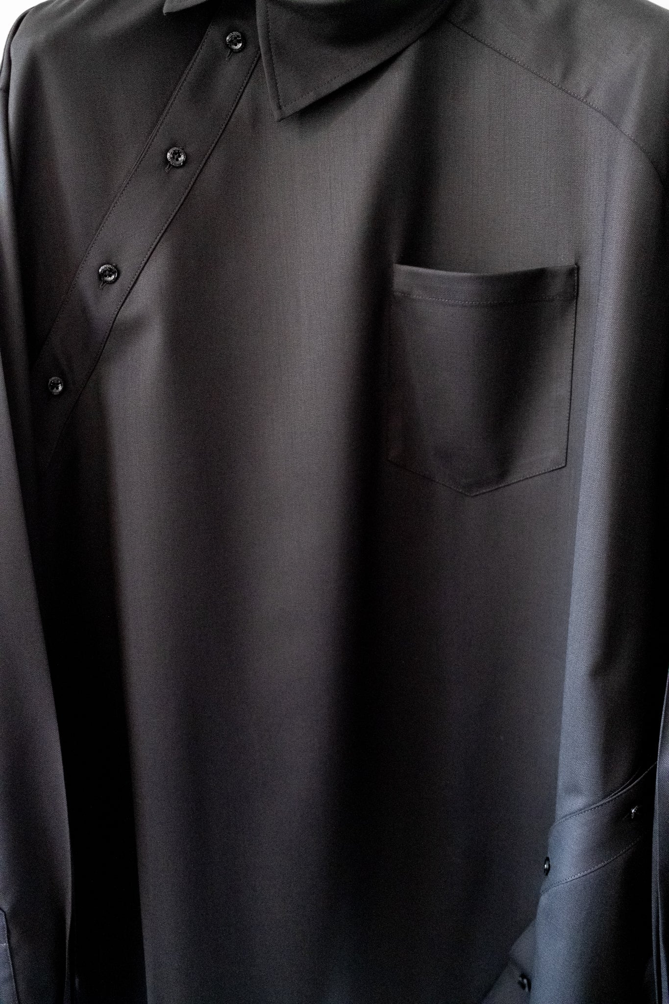 BLACK WOOL SUITING KIKO SHIRT