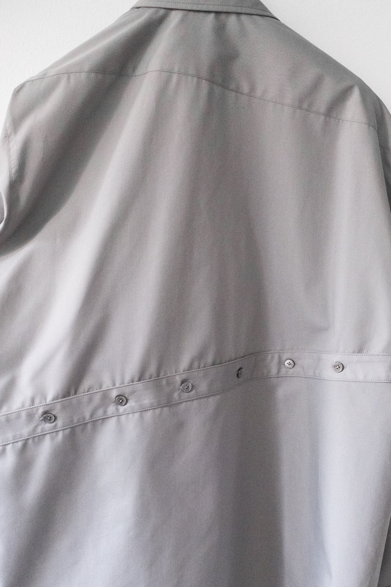MEDIUM GRAY KIKO SHIRT
