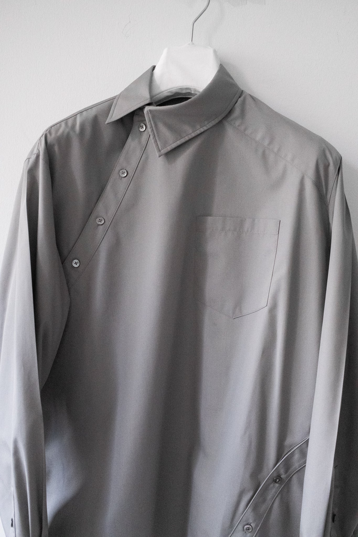 MEDIUM GRAY KIKO SHIRT