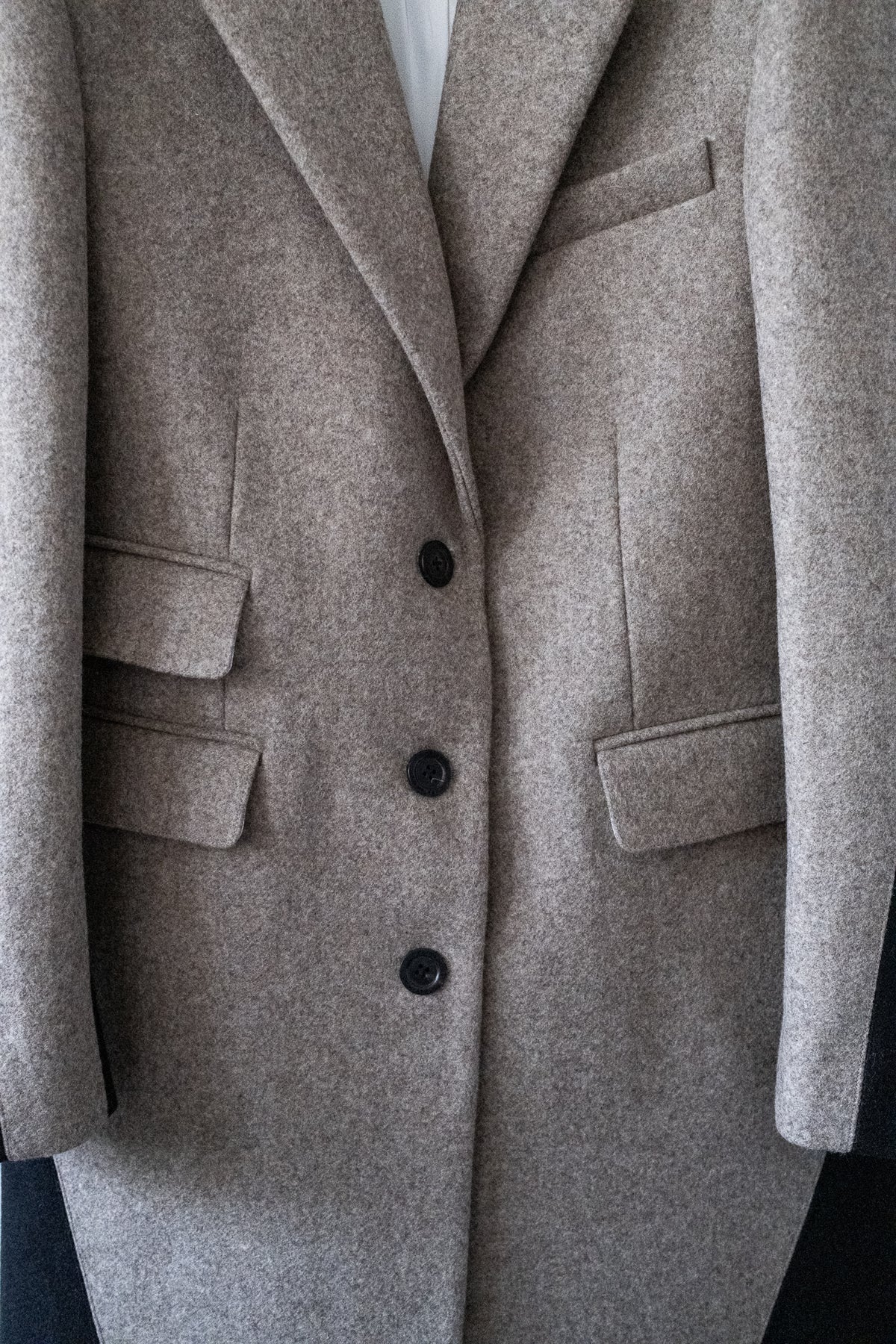 TWISTED COAT