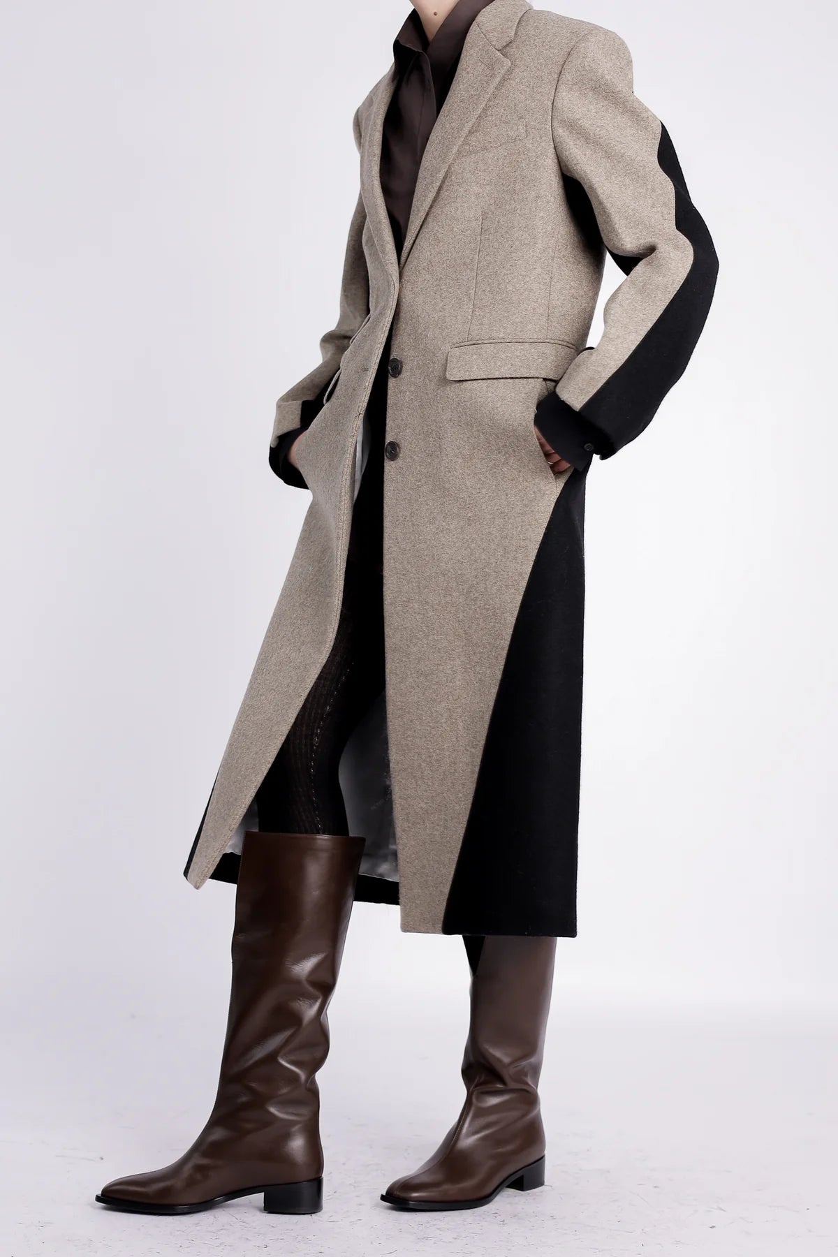 TWISTED COAT